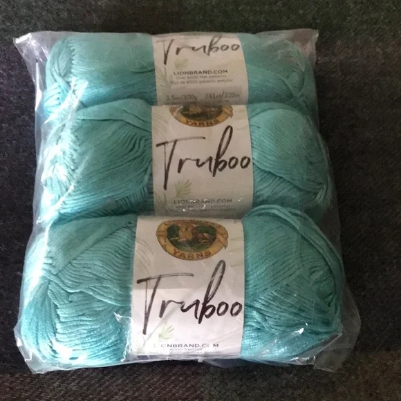 NWT Lion brand Truboo Yarn - Picture 2 of 4